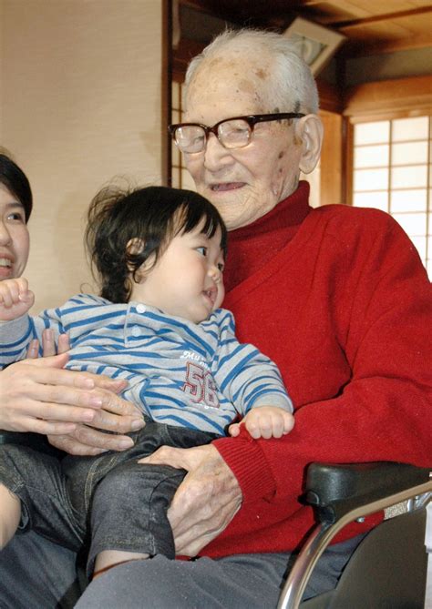 Japan: World's Oldest Man, Jiroemon Kimura, Dies at Age 116 | IBTimes UK