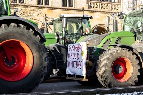 French Farmers Strikes Disrupt European Transport - Uniserve