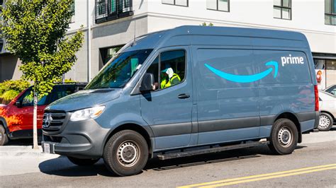 NHTSA investigates Mercedes vans used for Amazon deliveries, ambulances - Autoblog