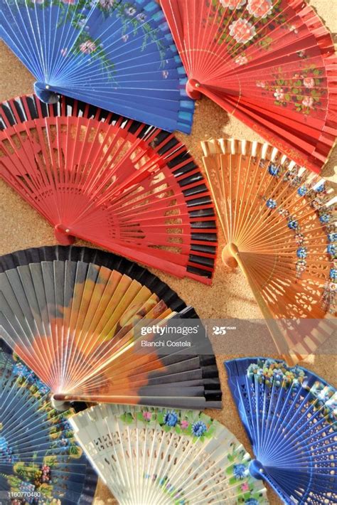 Decorative Spanish fans, close-up | Photo craft, Spanish, Fan