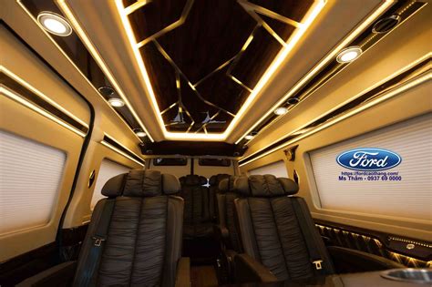 Dịch vụ độ xe Ford Transit Limousine 16 chỗ cải tạo