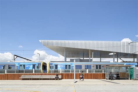 Frankston Station / Genton | ArchDaily