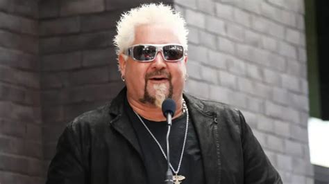 Guy Fieri Weight Loss: Did He Diet or Did He Have Surgery?