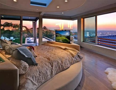 10+ Coolest Bedrooms In The World - DECOOMO