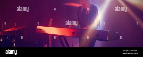 Woman stage piano hi-res stock photography and images - Alamy