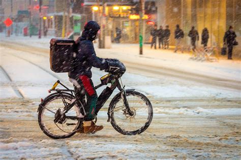 Toronto frontline workers bear the brunt of winter storm woes