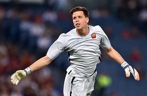 Arsenal goalkeeper Wojciech Szczesny would consider return after Roma loan spell