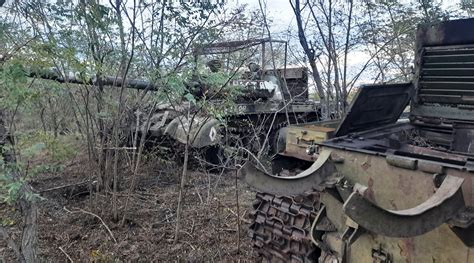 Russian military lost T-62M and T-62МV tanks in Kherson region - Militarnyi