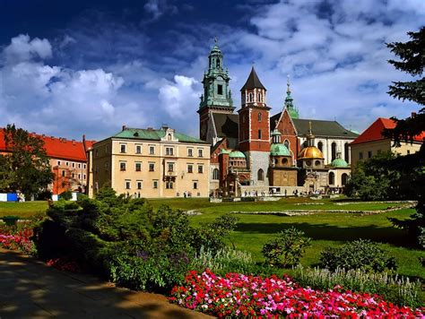 castle in the old city of Krakow – Viaggiatore.net