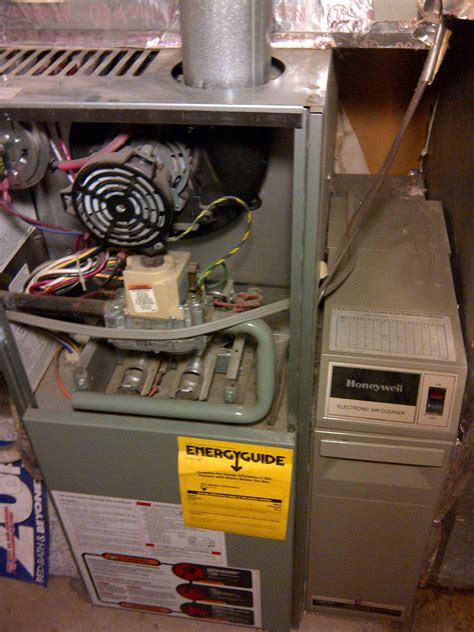 Ruud Silhouette II Gas Furnace Pilot Light & Manual | Expert Q&A