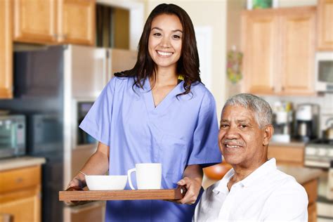 Choosing a Home Health Aide: The Experts Weigh In | LK Daily Money Management