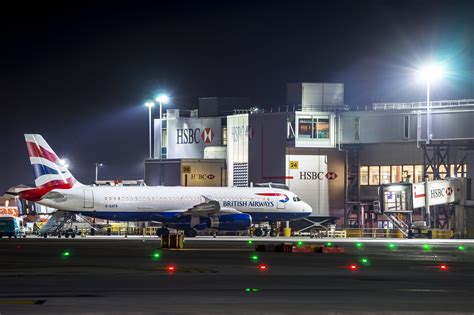 London Gatwick Airport Case Study - Midstream Lighting