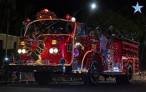 Honolulu City Lights Electric Light Parade | Honolulu Star-Advertiser