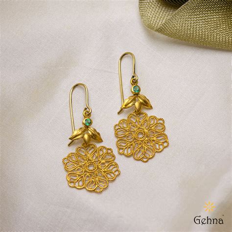 Shop Handmade Filigree & Emerald 18K Gold Hook Earring Online in India | Gehna