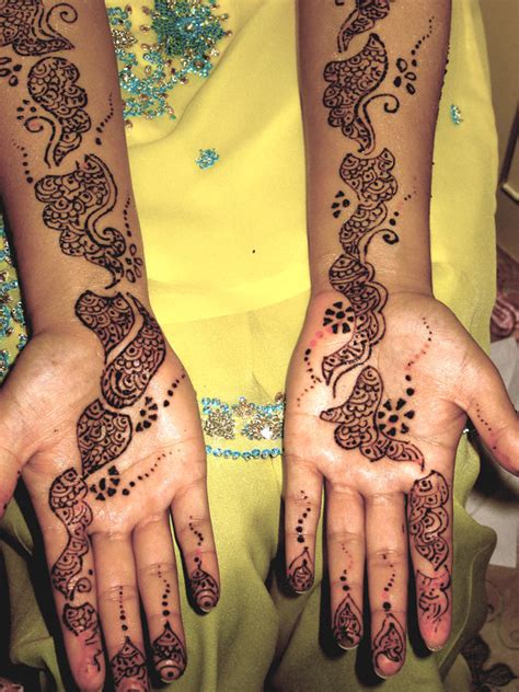 Simple Mehndi Design 2014