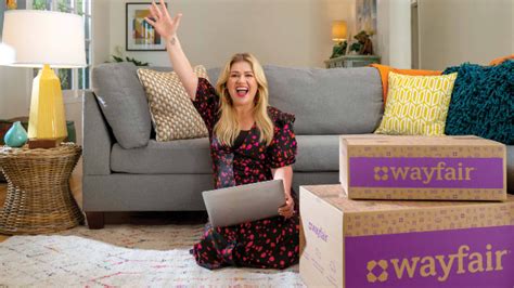 Kelly Clarkson teams up with Wayfair for new ad campaign, furniture ...