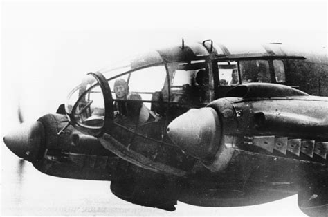 [Photo] The front of a Heinkel He-111 medium bomber in flight during a bombing mission to London ...