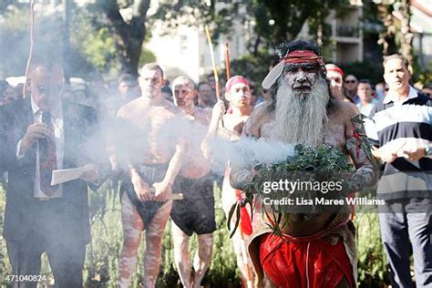 Aboriginal Smoking Ceremony Photos and Premium High Res Pictures - Getty Images