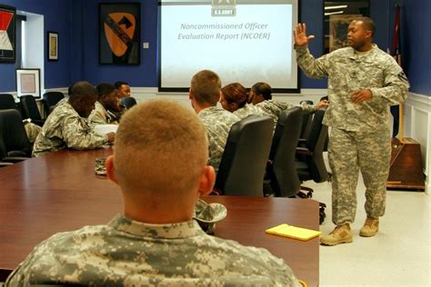 Soldiers train, build teams, conduct counseling for First Team Training ...