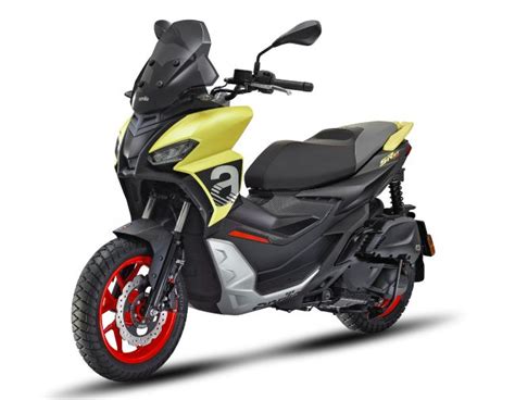 Badaokes: Spesifikasi dan Harga Aprilia SR-GT 200 - detikOto