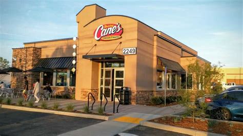 Top 10 Fastest Drive-Through Restaurants in America - Fast Food Menu Prices
