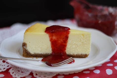 New York Cheesecake with Strawberry Sauce - Living on Cookies