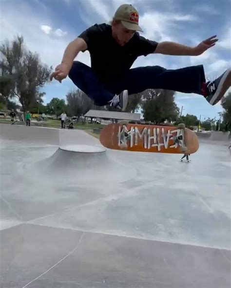 Jamie Foy - Heelflip & Backside Heelflip | 🤩 Jamie Foy tapping into that Neen Williams Heelflip ...