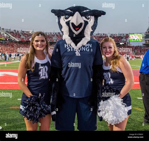 Houston, TX, USA. 16th Sep, 2017. Rice Owls mascot Sammy the Owl wears ...