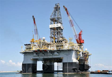 Atwood Condor | Oil platform, Oil rig jobs, Drilling rig