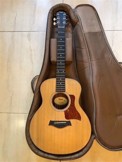 Taylor GS Mini Spruce Top, Hobbies & Toys, Music & Media, Musical Instruments on Carousell