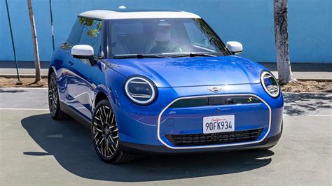 2025 MINI Cooper Hardtop Prices, Reviews, and Photos - MotorTrend