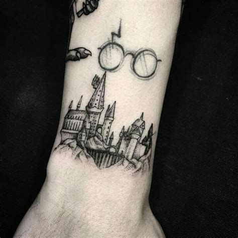 Épinglé par Cece Emery sur Tatto | Tatouage, Tatouage harry potter, Tatouages harry potter