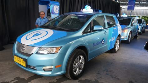 Blue Bird to Operate Electric Taxis in May – Indonesia Expat