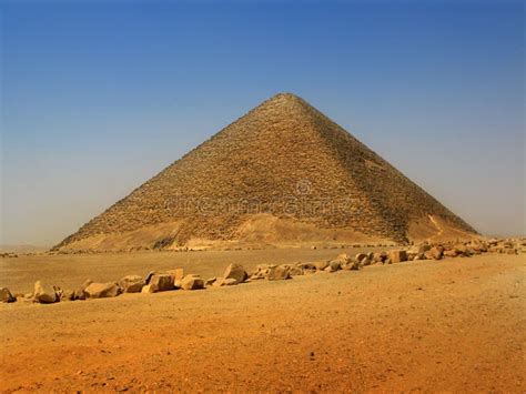 Red Pyramid Of Sneferu At Dahshur, Cairo, Egypt Stock Photo - Image ...