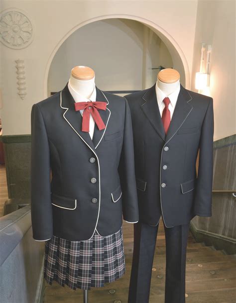 ボード「Los uniformes escolares más bonitos」のピン