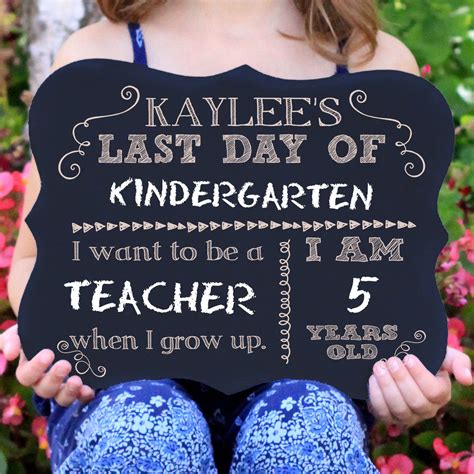 Last Day of School Chalkboard Sign "Kaylee" – Stamp Out