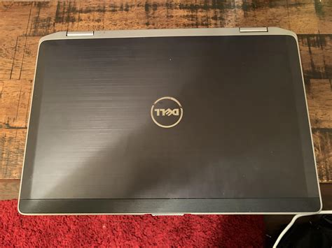 Does anyone know what model Dell this is? : r/laptops