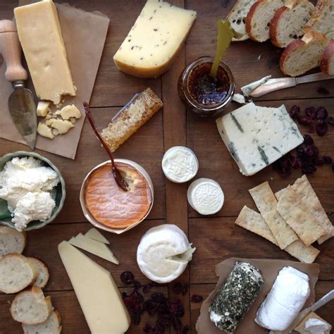 How to Create an Amazing Cheese Platter — The Mom 100