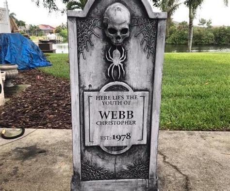 Halloween Tombstones! : 9 Steps (with Pictures) - Instructables