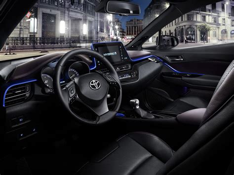 Así es el interior del Toyota C-HR