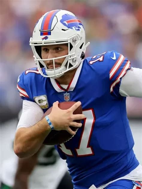 The Buffalo Bills' quarterback is injured to begin the season ...