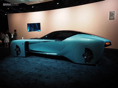 Rolls-Royce brings its highly futuristic concept car to Los Angeles