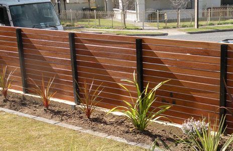 dark posts, horizontal fencing Front Yard Fence, Diy Fence, Fence Landscaping, Backyard Fences ...