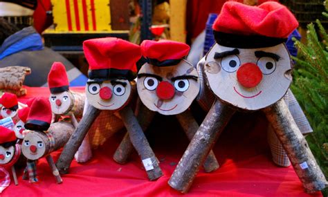 Caga Tió | Catalan children get gifts from Caga Tió or Tio d… | Flickr