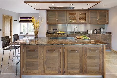 Kitchen Color Schemes With Walnut Cabinets | Wow Blog