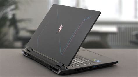 Acer Nitro 17 (AN17-71) review - the gap between the Predator and Nitro series is only cosmetic ...