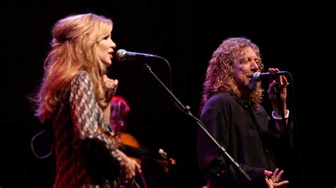 Robert Plant, Alison Krauss Announce 2023 Raising The Roof Tour