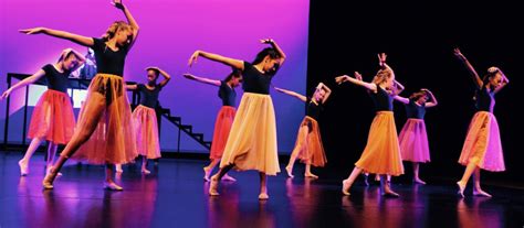 Contemporary Dance (8 years +) | Centre Stage