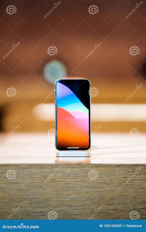 Apple IPhone X Goes on Sale in Apple Store Super Retina Display ...