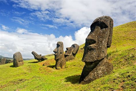 Scientists discover what the Easter Island stone heads may have meant ...